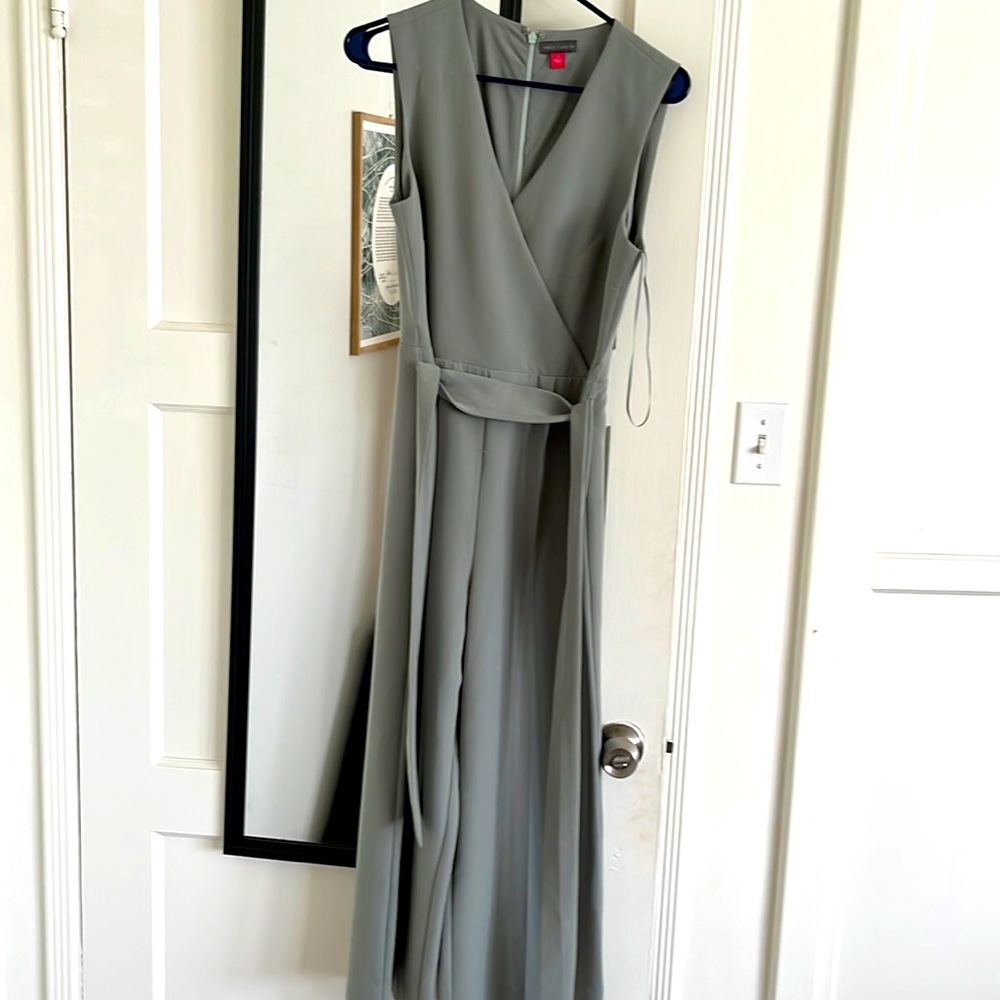 Vince Camuto mint/ sea foam green jumpsuit. Size 4